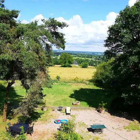 Manoir Du Tertre Au Coeur De La Forêt De Brocéliande Maison d'hôtes *
