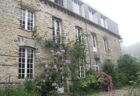 Maison d'hôtes Manoir Du Tertre Au Coeur De La Forêt De Brocéliande Paimpont